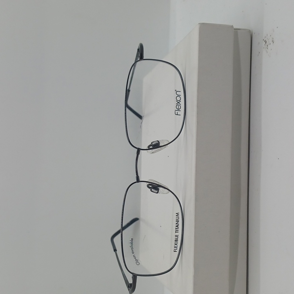 NWOT MENS FLEXON EYEGLASS FRAMES 610 GUNMETAL